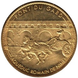 30- Vers-Pont-du-Gard - Aqueduc Romain - Char Romain - 2011