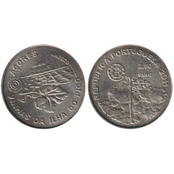 PORTUGAL - 2,50 euros - Paysage viticole de l'île du Pico  - 2011